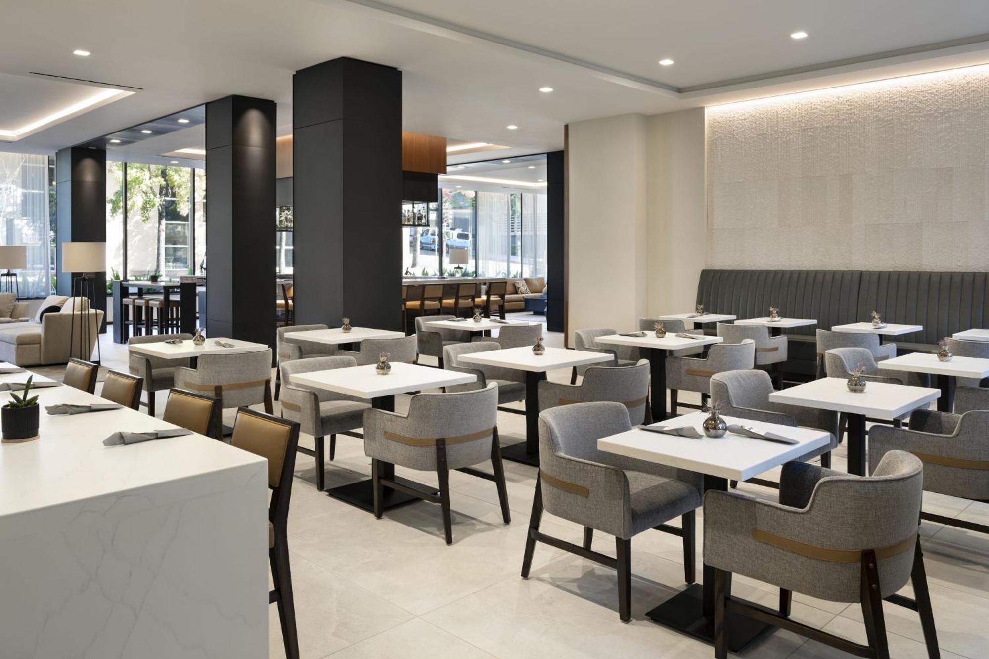 Ac Downtown Hotel 4*